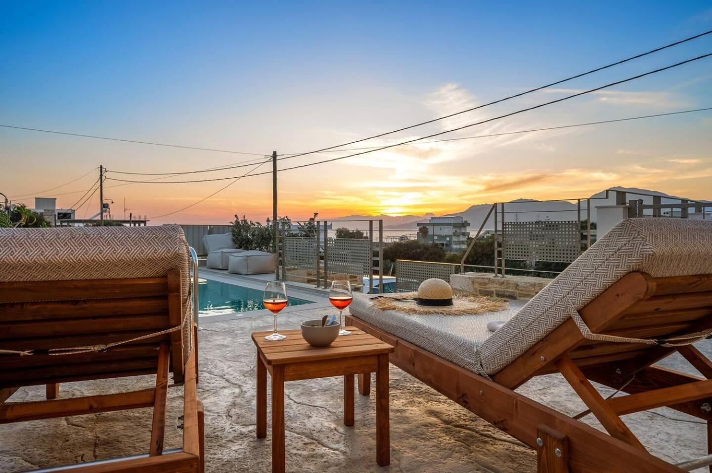 Ammokrinos Luxury Homes,150M From The Beach Kalamaki  Zewnętrze zdjęcie