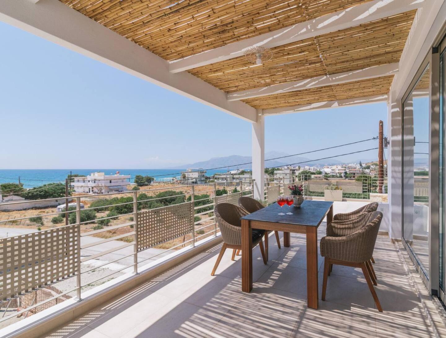 Ammokrinos Luxury Homes,150M From The Beach Kalamaki  Zewnętrze zdjęcie